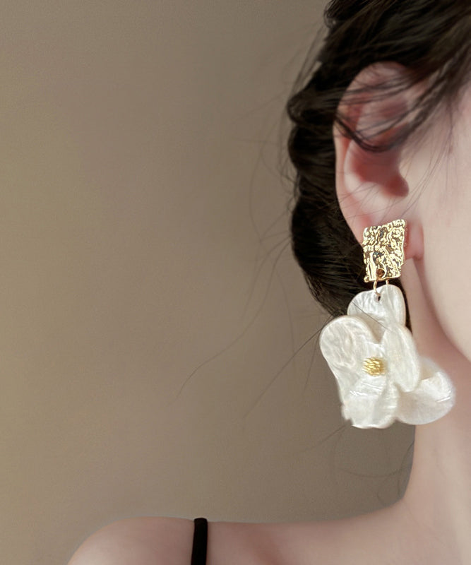 Chic White Acrylic Floral Drop Earrings