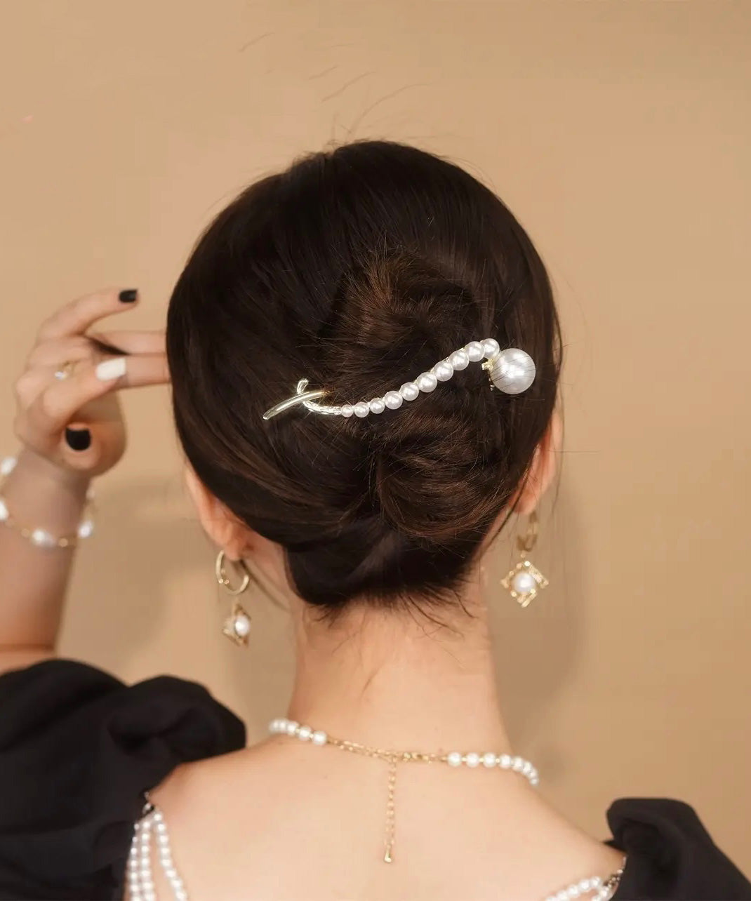 Elegant White Alloy Pearl Zircon Fish Tail Clip Hairpin