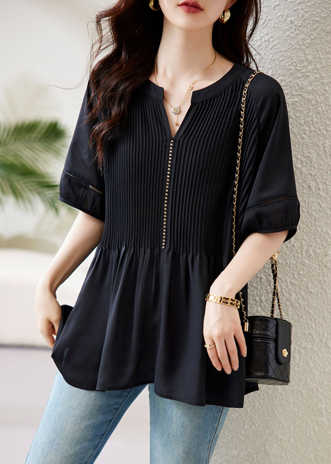 Loose Black V Neck Wrinkled Chiffon Tops Half Sleeve