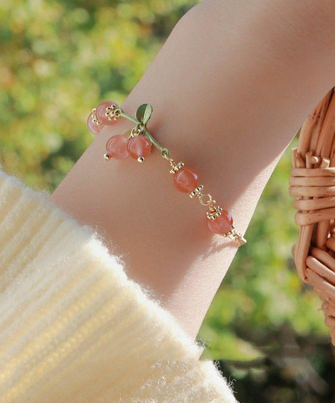 New Early Spring Sweet Cherry Brlet for Women Charm Bracelet Design