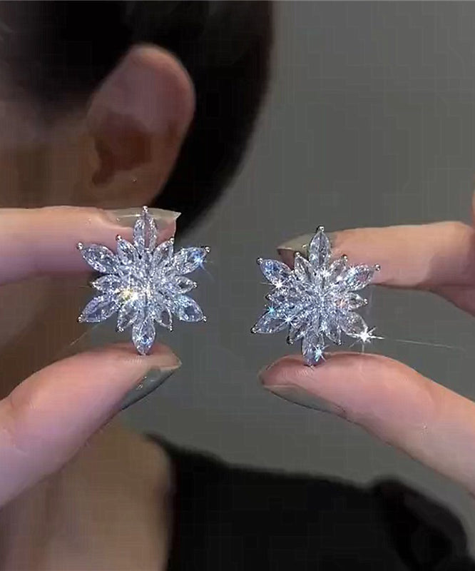 Simple White Sterling Silver Zircon Snowflake Stud Earrings