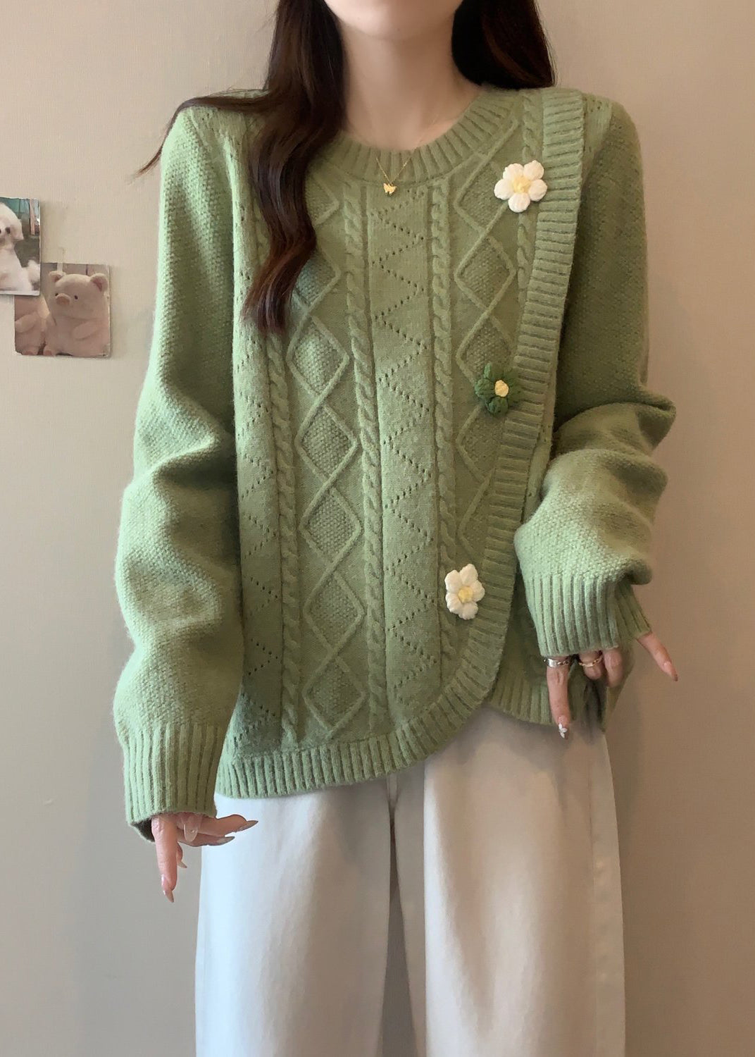 Stylish Green O Neck Asymmetrical Floral Knit Sweaters Winter