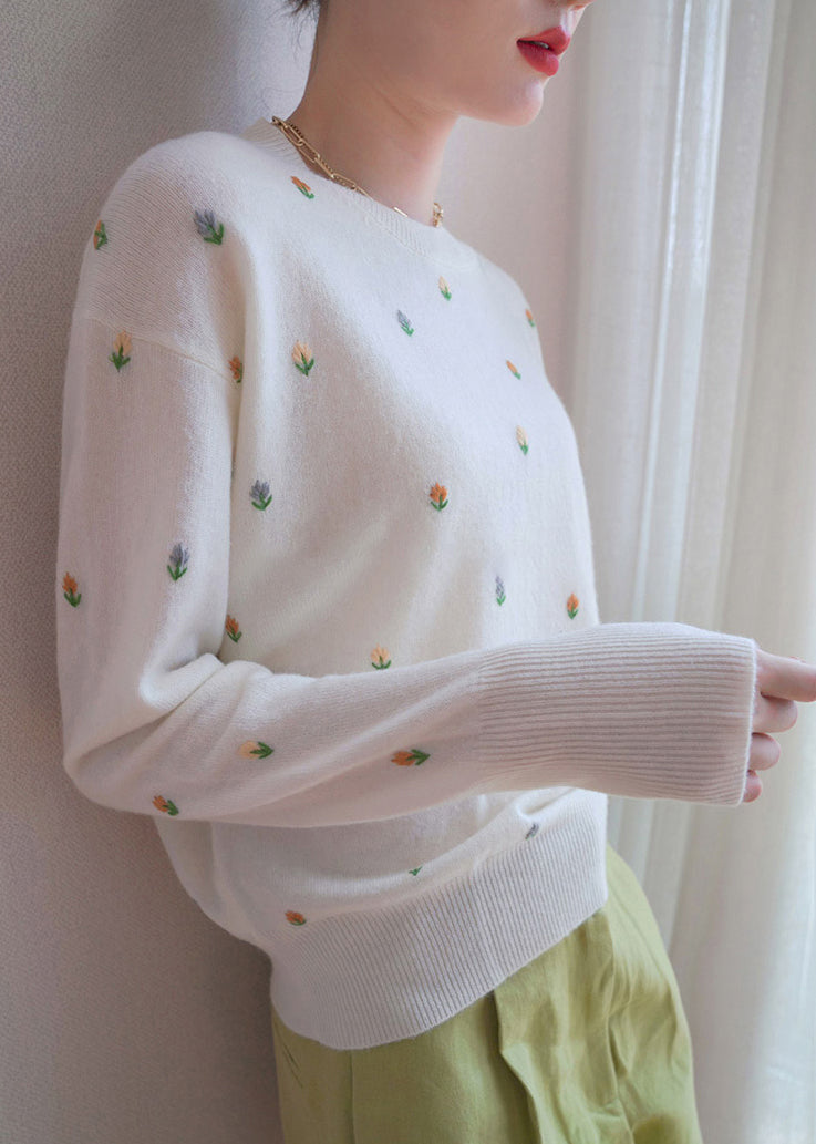 French White O Neck Embroideried Knit Sweater Fall