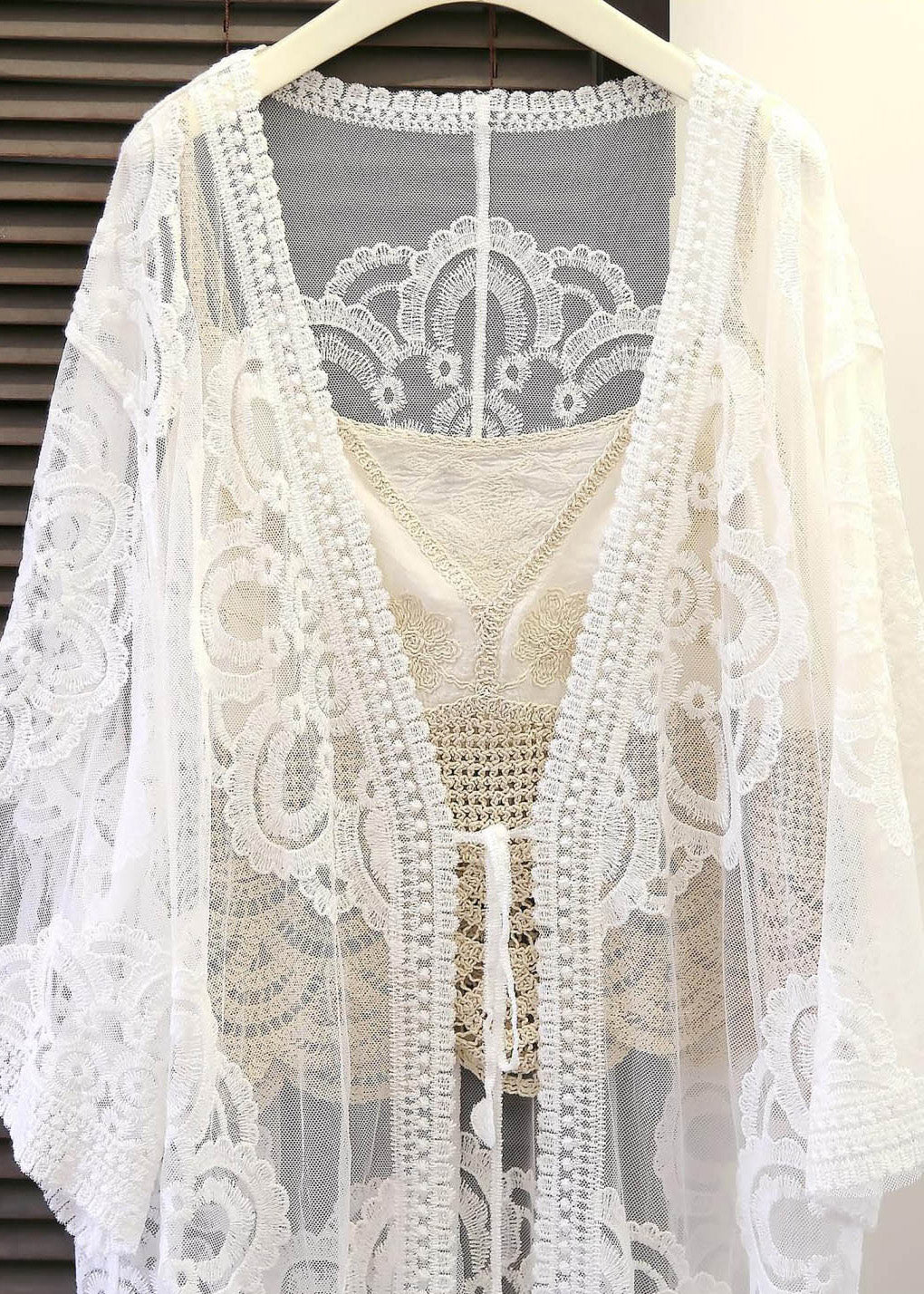 Loose White V Neck Embroideried Floral Tie Waist Lace Cardigan FlareSleeve